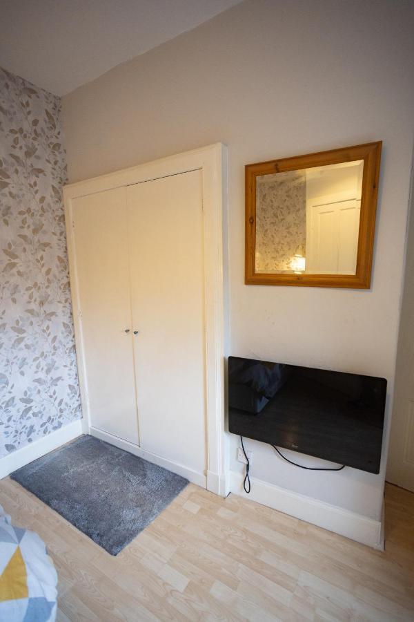 Sandgate 2-Bed Apartment In Ayr Central Location Exterior photo