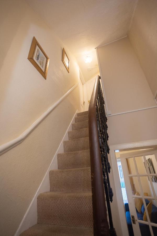 Sandgate 2-Bed Apartment In Ayr Central Location Exterior photo